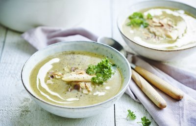 Broccolisoep met gerookte forel