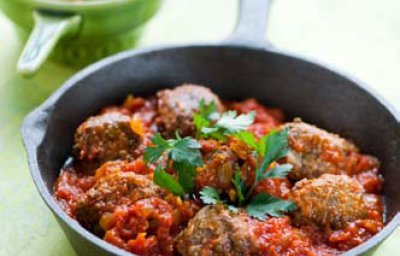 Balletjes In Tomatensaus Met Aardappelen | Lekker Van Bij Ons